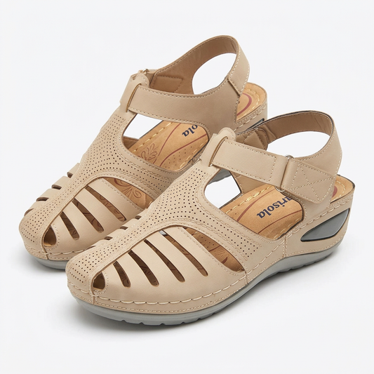 Sandales Fermées Compensées Femme Beige Découpes Bride Velcro