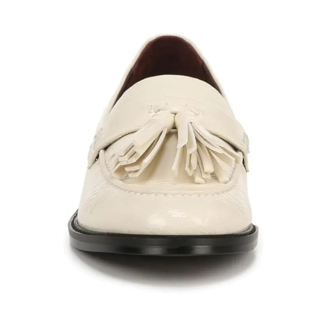 Mocassins élégants femme beige à pampilles, semelle légère et bout rond - Parisola