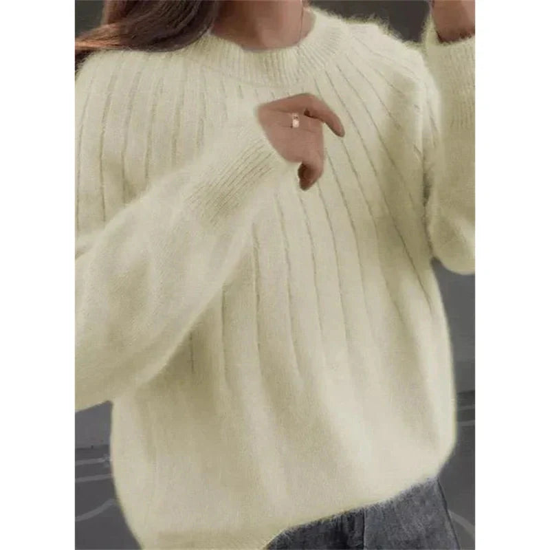 Pull tricoté femme rose mailles douces col rond